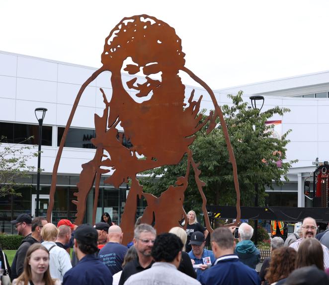 Terry Fox Sculpture