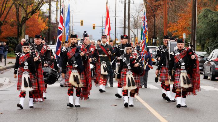 Remembrance Day Bagpipers