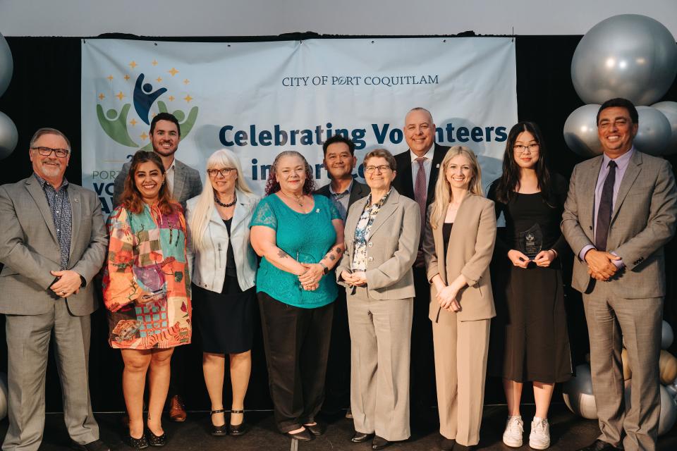 volunteer winners on stage