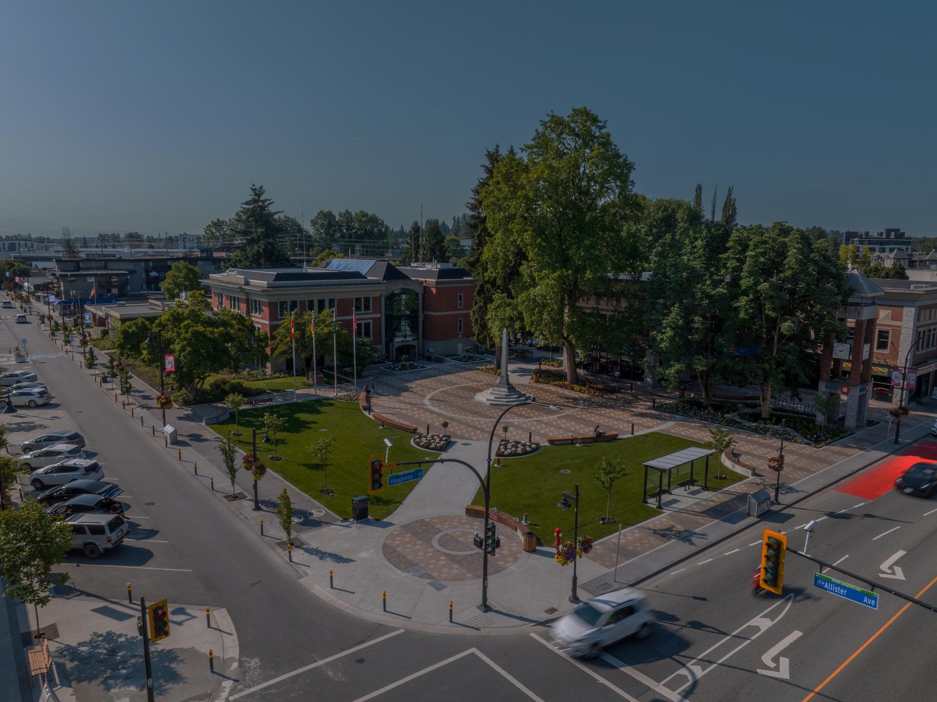 Veterans Park and City Hall in the summertime