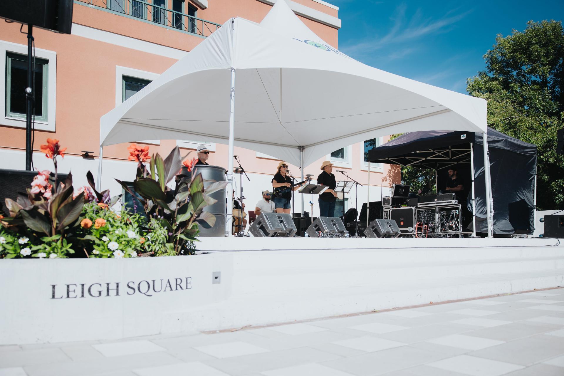 music performers on leigh square stage